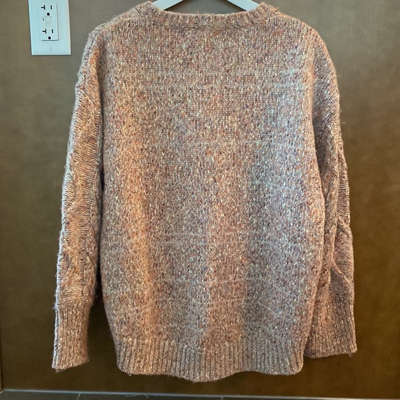Kivari Cable Knit Sweater - Picture 6 of 6